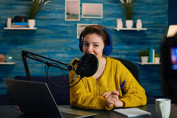 MIC 19 Andrea | The Creative Impostor Studios